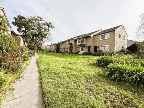 Photo of 3508 Kerner Boulevard, San Rafael, CA 94901 (MLS # 326009907)