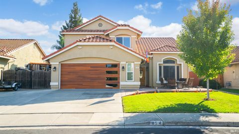 Photo of 854 Owl Circle, Vacaville, CA 95687 (MLS # 325093865) Photo of 854 Owl Circle, Vacaville, CA 95687 (MLS # 325093865)