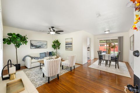 Photo of 72 Bellevue Avenue, Napa, CA 94558 (MLS # 325082704)