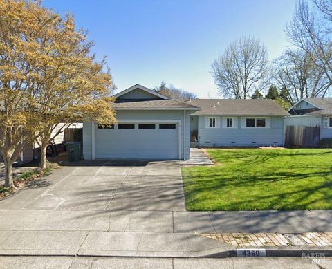 Photo of 4360 Princeton Way, Santa Rosa, CA 95405 (MLS # 326004144)