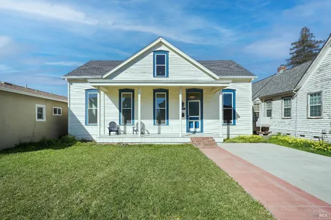 MLS: 325015826