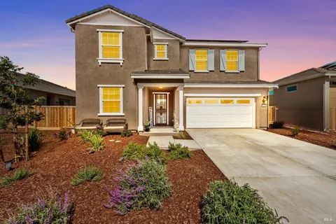 1532 Base Court, Dixon, CA 95620 - MLS#: 325040813