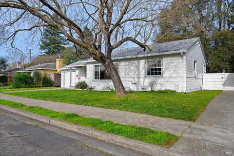 Photo of 3119 Magowan Drive, Santa Rosa, CA 95405 (MLS # 326008052)