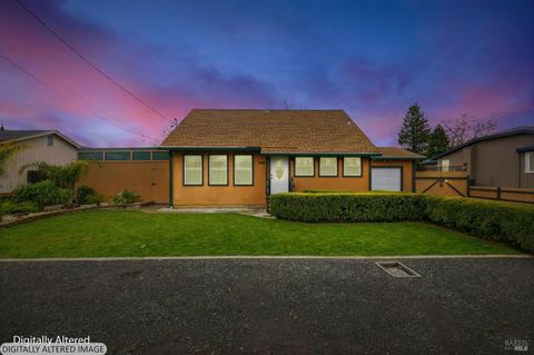 Photo of 203 Cockrobin Avenue, Windsor, CA 95492 (MLS # 326008143)
