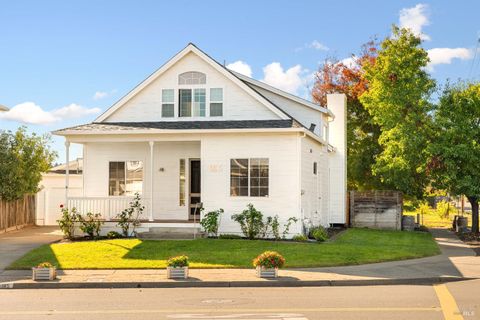 Photo of 185 Moss Lane, Napa, CA 94558 (MLS # 325096735)