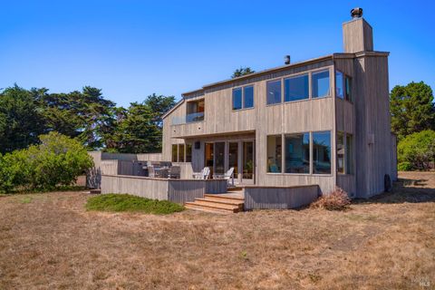 Photo of 64 Whalers Reach, The Sea Ranch, CA 95497 (MLS # 325066486)