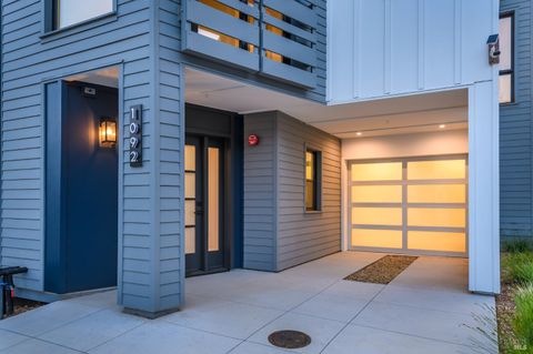 Photo of 1112 Foster Road, Napa, CA 94558 (MLS # 326001987)