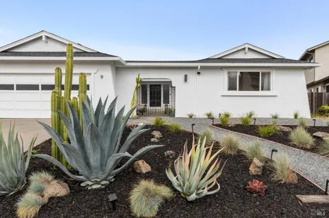 9 Monroe Court, Novato, CA 94947 - MLS#: 325038463