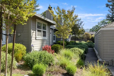 343 W Thomson Avenue, Sonoma, CA 95476 - MLS#: 325037251