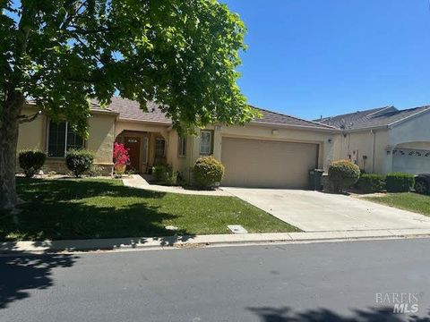 Photo of 670 Turnberry Terrace, Rio Vista, CA 94571 (MLS # 325044386)