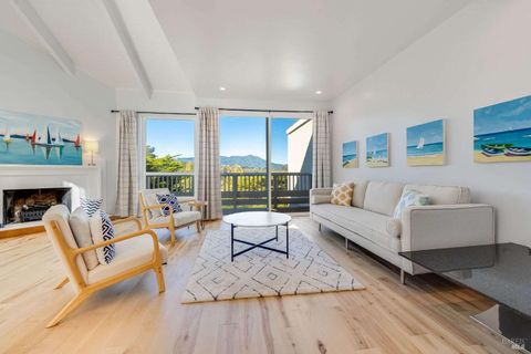 Photo of 43 Marin Avenue, Sausalito, CA 94965 (MLS # 325094799)