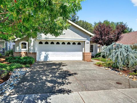 Photo of 148 Porterfield Creek Drive, Cloverdale, CA 95425 (MLS # 325067464)