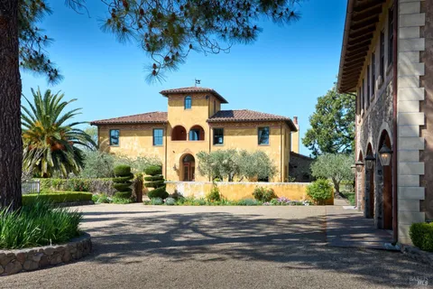 21000 8th Street E, Sonoma, CA 95476 - MLS#: 325038103