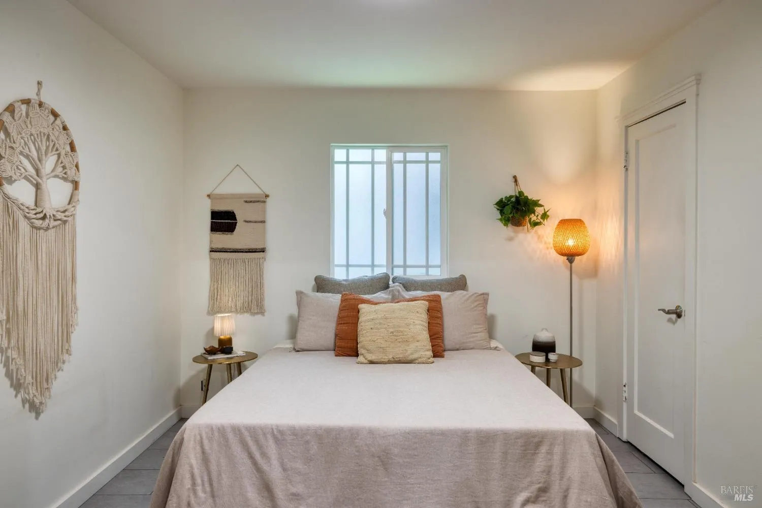 Guerneville, California 95446, United States, 2 Bedrooms Bedrooms, ,1 BathroomBathrooms,Residential,Active,130220