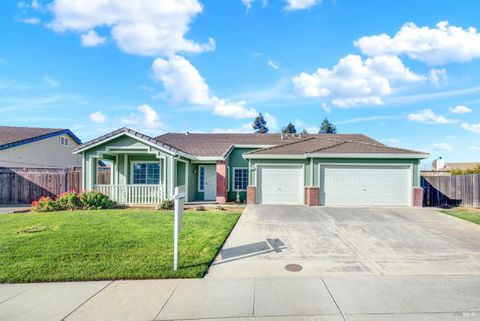 Photo of 675 Brians Way, Dixon, CA 95620 (MLS # 326017839)