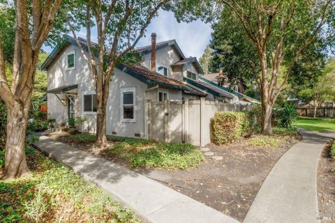 Photo of 6462 Meadow Pines Avenue, Rohnert Park, CA 94928 (MLS # 325016728)