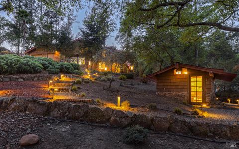 Photo of 5779 Trailwood Drive, Santa Rosa, CA 95404 (MLS # 326012113)