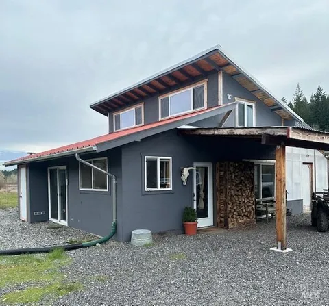 MLS: 325016042