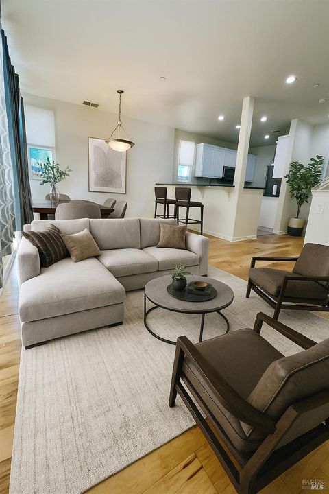 Photo of 145 Summertime Lane, Suisun City, CA 94585 (MLS # 325013227)