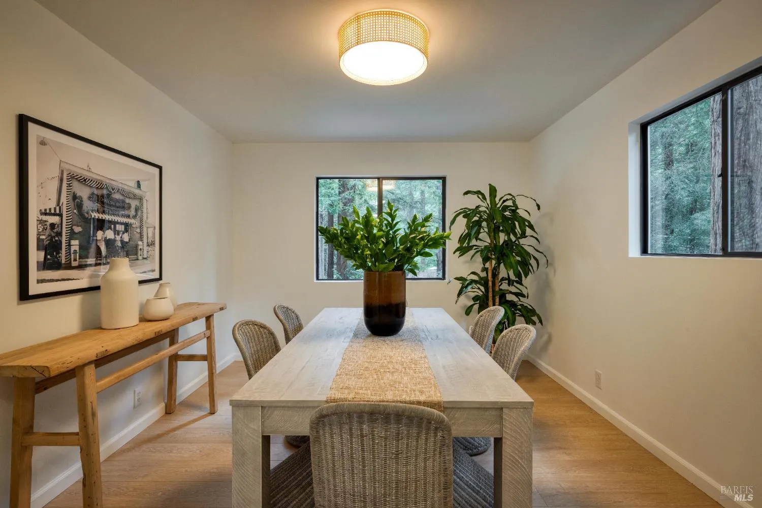 Guerneville, California 95446, United States, 4 Bedrooms Bedrooms, ,4 BathroomsBathrooms,Residential,Active,177386