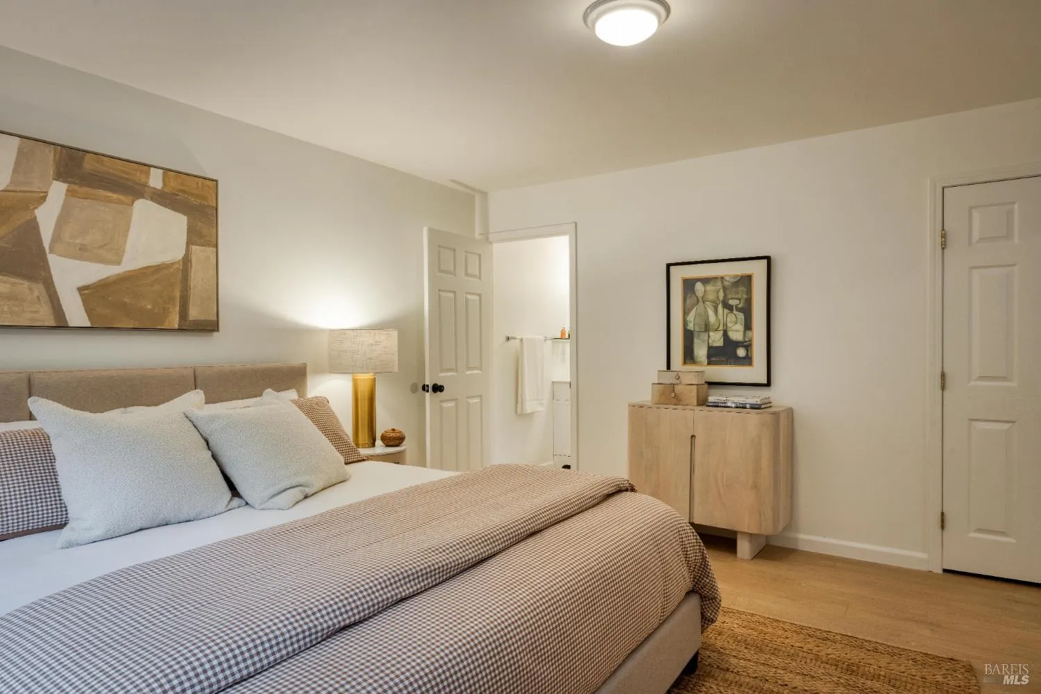 Guerneville, California 95446, United States, 4 Bedrooms Bedrooms, ,4 BathroomsBathrooms,Residential,Active,177386