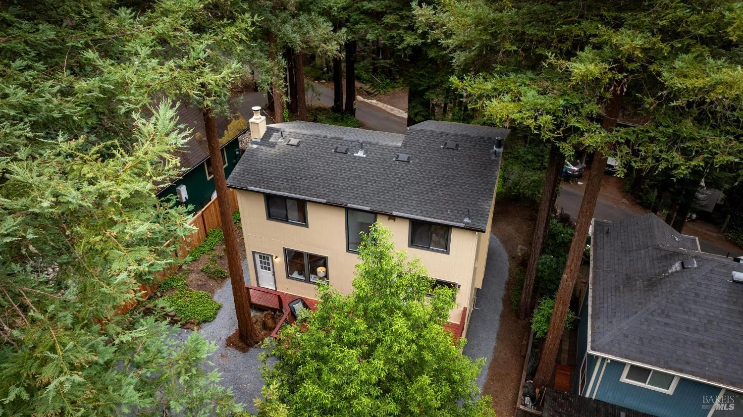 Guerneville, California 95446, United States, 4 Bedrooms Bedrooms, ,4 BathroomsBathrooms,Residential,Active,177386