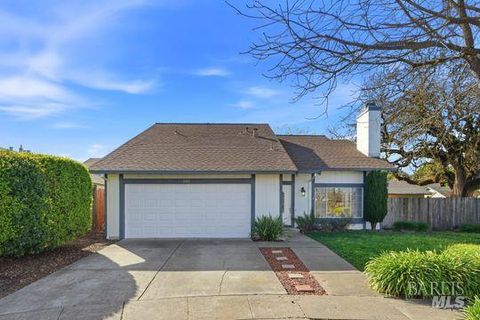 Photo of 2441 San Pablo Court, Santa Rosa, CA 95401 (MLS # 326009642)
