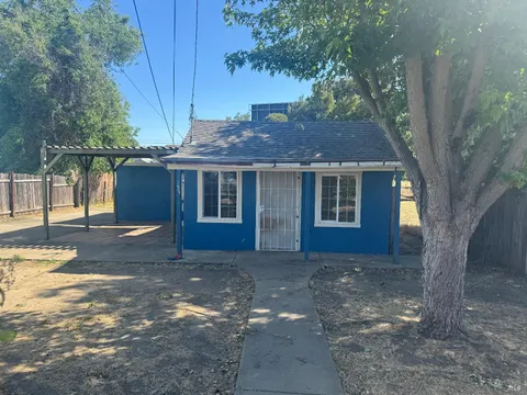 MLS: 325046762
