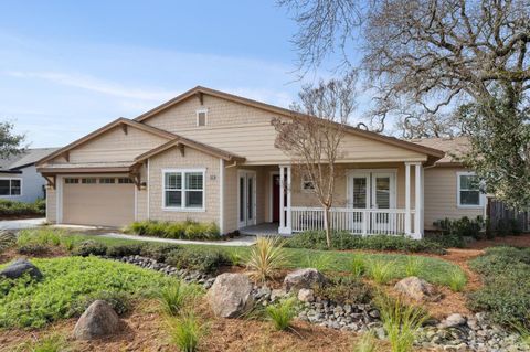 Photo of 5677 Eastlake Drive, Santa Rosa, CA 95409 (MLS # 326007435)