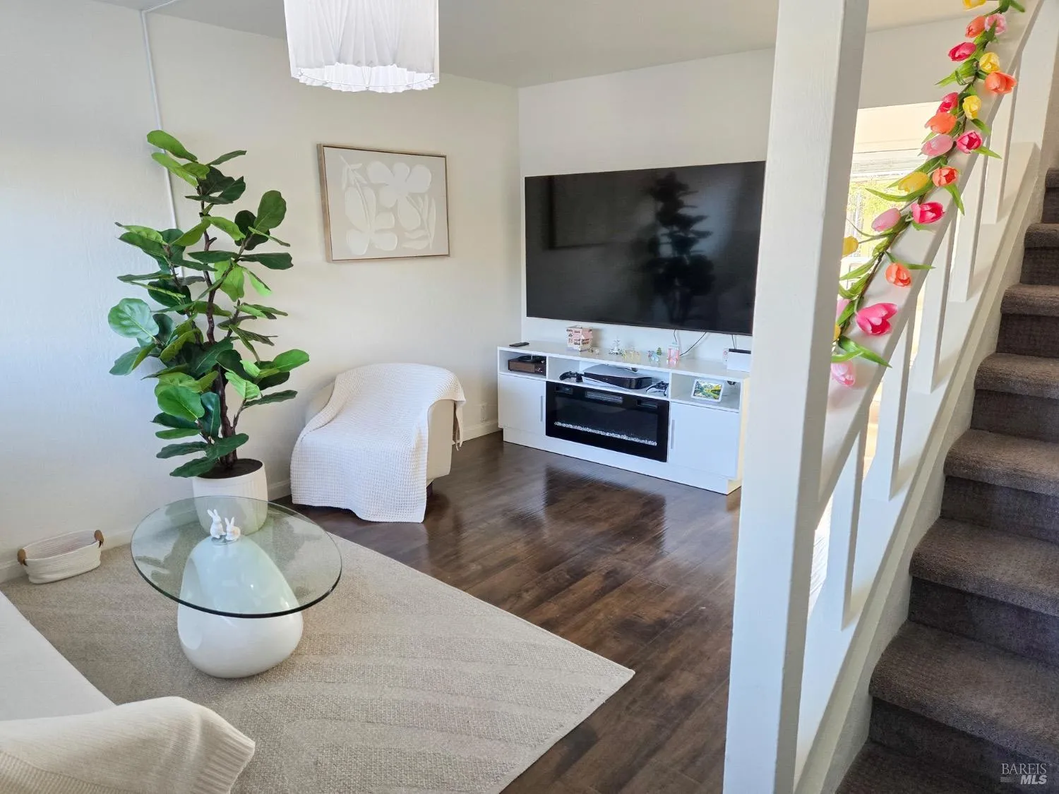 Novato, California 94945, United States, ,Residential,Active,92718