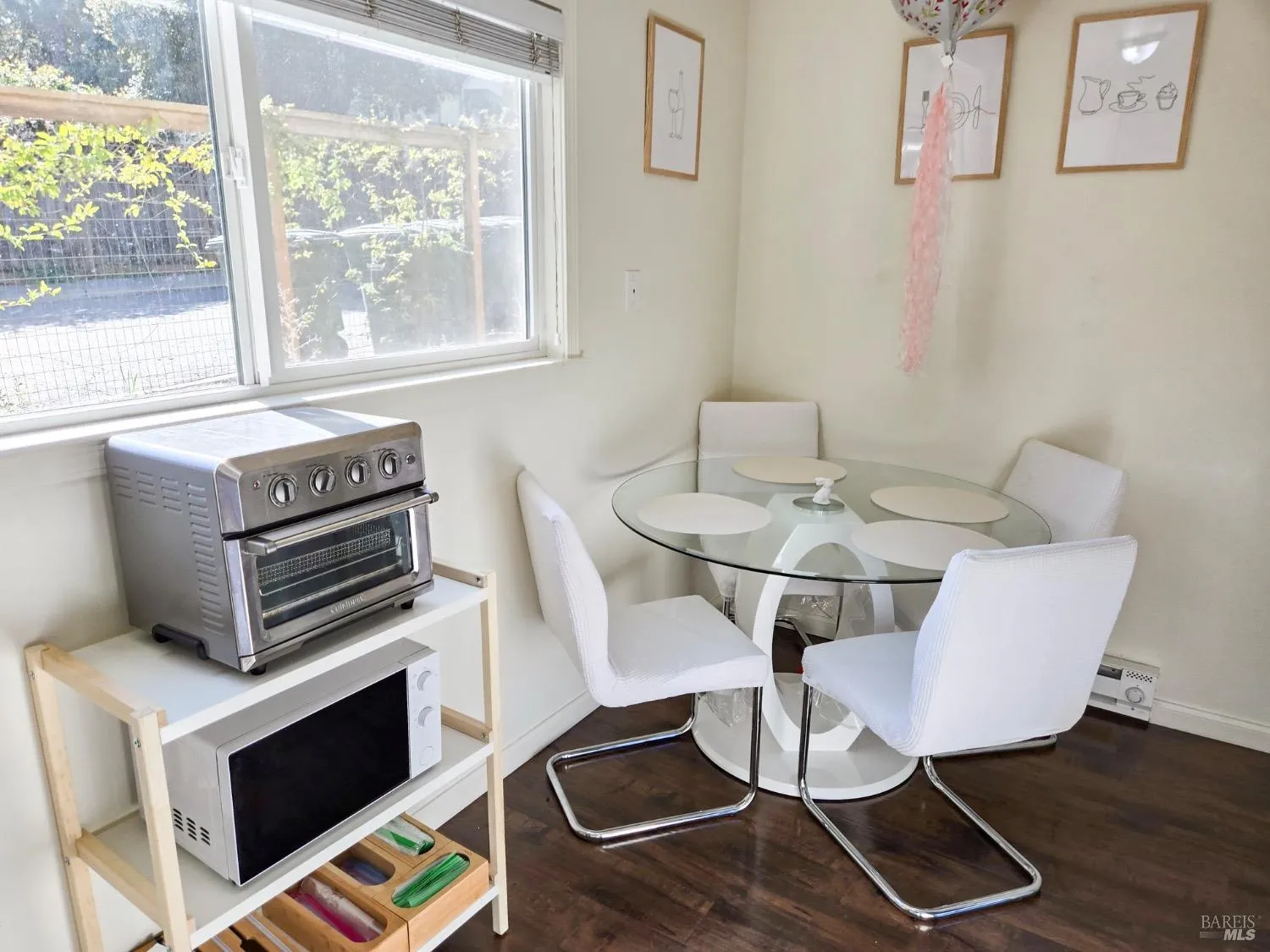 Novato, California 94945, United States, ,Residential,Active,92718