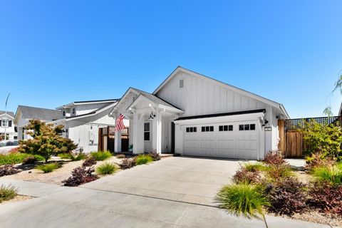 Photo of 62 Winedale Lane, Napa, CA 94558 (MLS # 325091306)