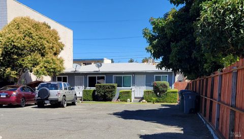 Photo of 1038 Alabama Street, Vallejo, CA 94590 (MLS # 326017266)