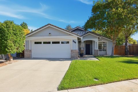 Photo of 830 Green Drive, Dixon, CA 95620 (MLS # 325096144)