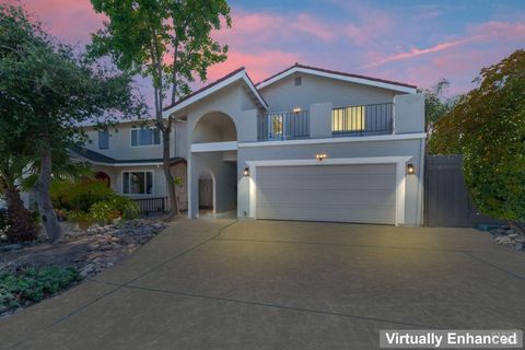 Photo of 1661 Fairfield Avenue, Fairfield, CA 94533 (MLS # 326016411)