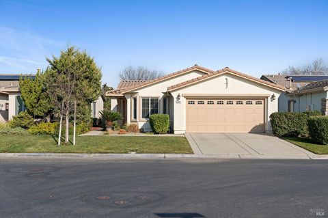Photo of 510 Twin Pines Drive, Rio Vista, CA 94571 (MLS # 326003848)