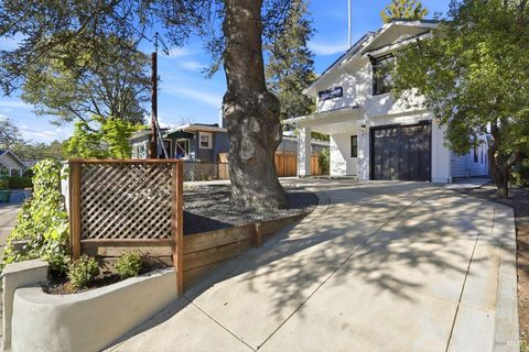 Photo of 41 Park Drive, San Anselmo, CA 94960 (MLS # 326007951)
