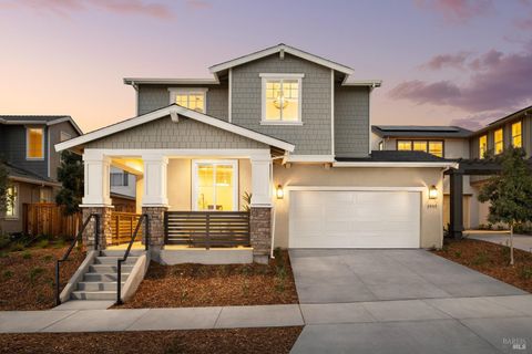 Photo of 2543 Courtney Avenue, Santa Rosa, CA 95403 (MLS # 325100072)