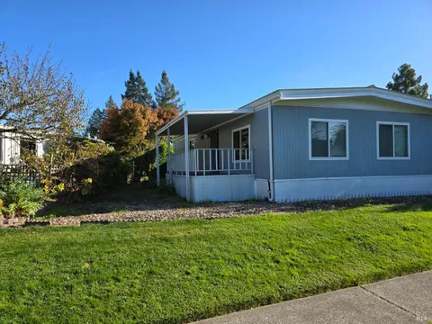 233 Apple Lane, Rohnert Park, CA 94928 - #: 325101743