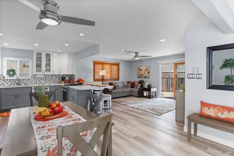 Photo of 530 Anson Court, Rohnert Park, CA 94928 (MLS # 325079013)