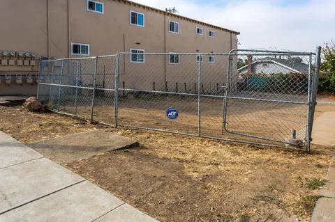 MLS: 324092847