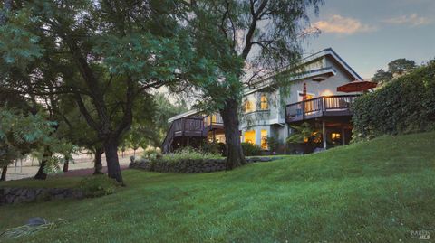 Photo of 4560 Lovall Valley Loop Road, Sonoma, CA 95476 (MLS # 325025279)