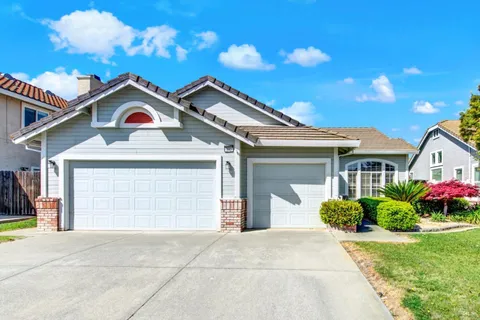 360 Sussex Circle, Vacaville, CA 95687 - MLS#: 325031986
