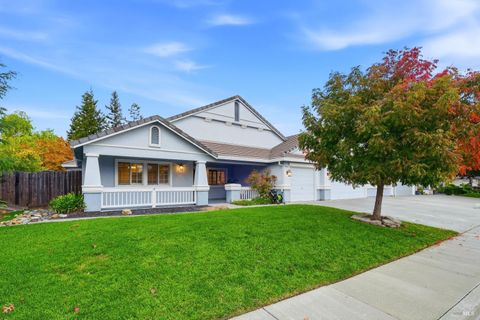 Photo of 542 Fiesta Court, Fairfield, CA 94533 (MLS # 325091754)