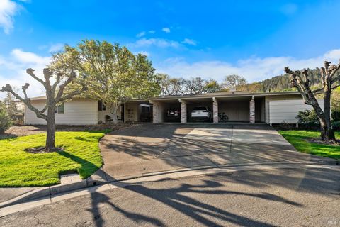 Photo of 497 Oak Vista Place, Santa Rosa, CA 95409 (MLS # 326018738)