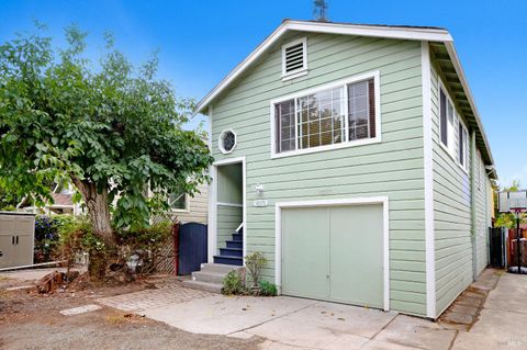 Photo of 18070 Myrtle Avenue, Sonoma, CA 95476 (MLS # 325087494)