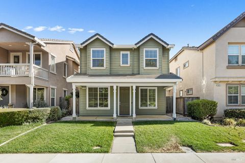 Photo of 1305 Valley Glen Drive, Dixon, CA 95620 (MLS # 325071374)