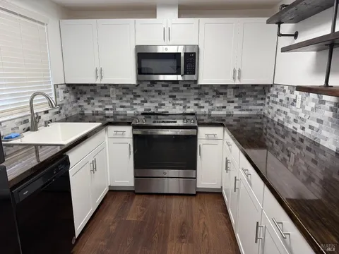 MLS: 325027492