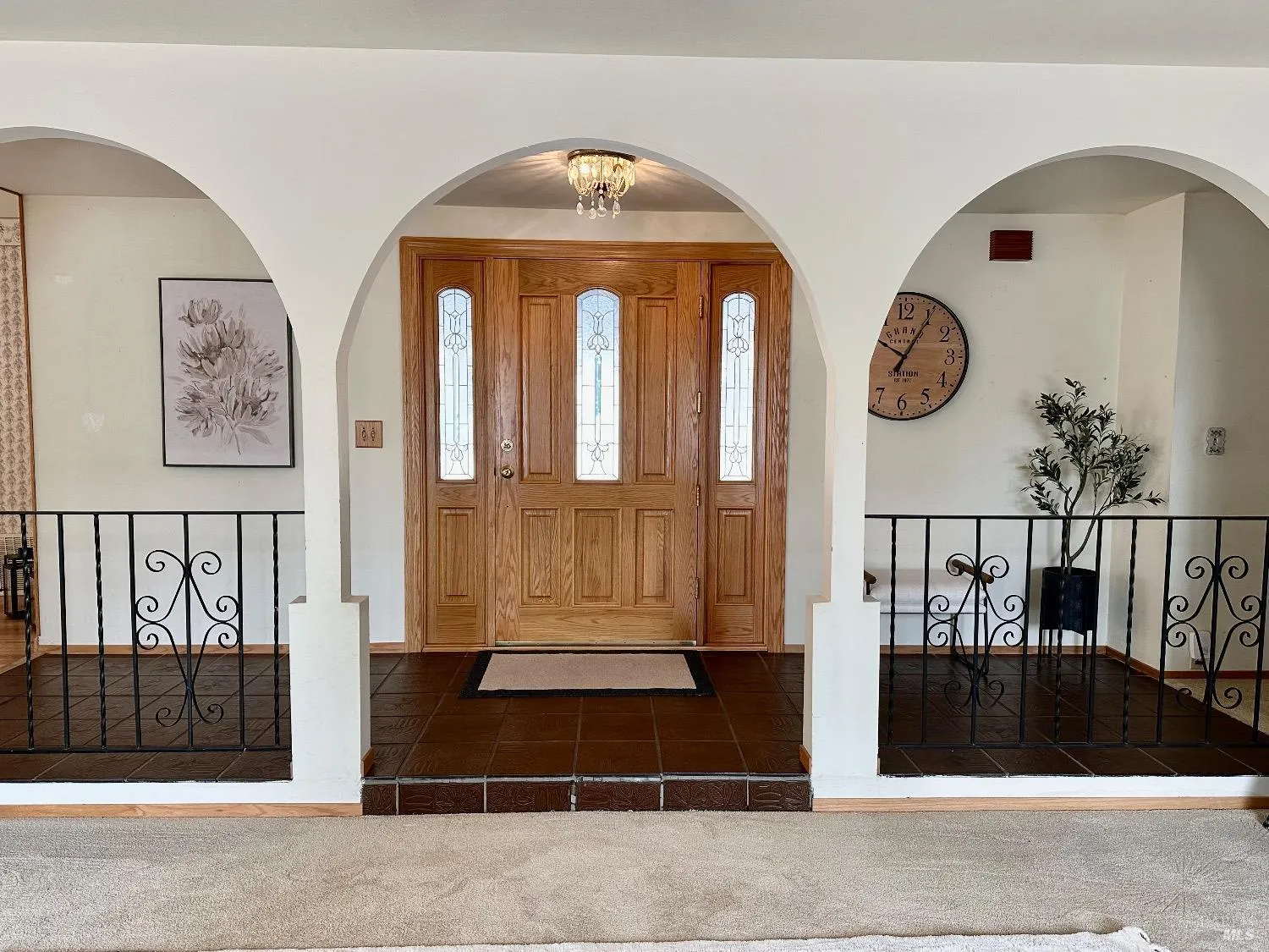 Novato, California 94947, United States, 4 Bedrooms Bedrooms, ,2 BathroomsBathrooms,Residential,Pending,89293