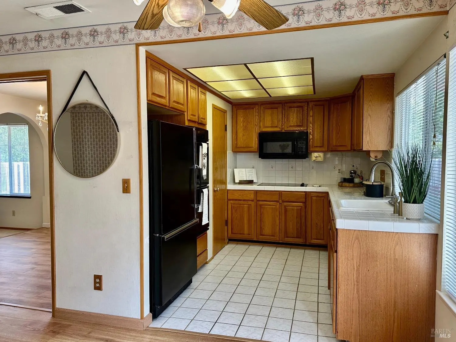 Novato, California 94947, United States, 4 Bedrooms Bedrooms, ,2 BathroomsBathrooms,Residential,Pending,89293